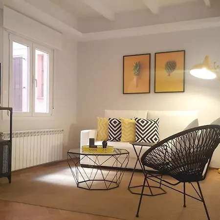 Apartamento Autentico Y Centrico Madrid Exterior photo